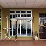 Batu Pahat Qastina Gunong Soga Homestay